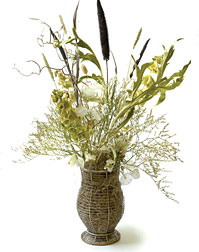 PHOTO: dried flower arrangement